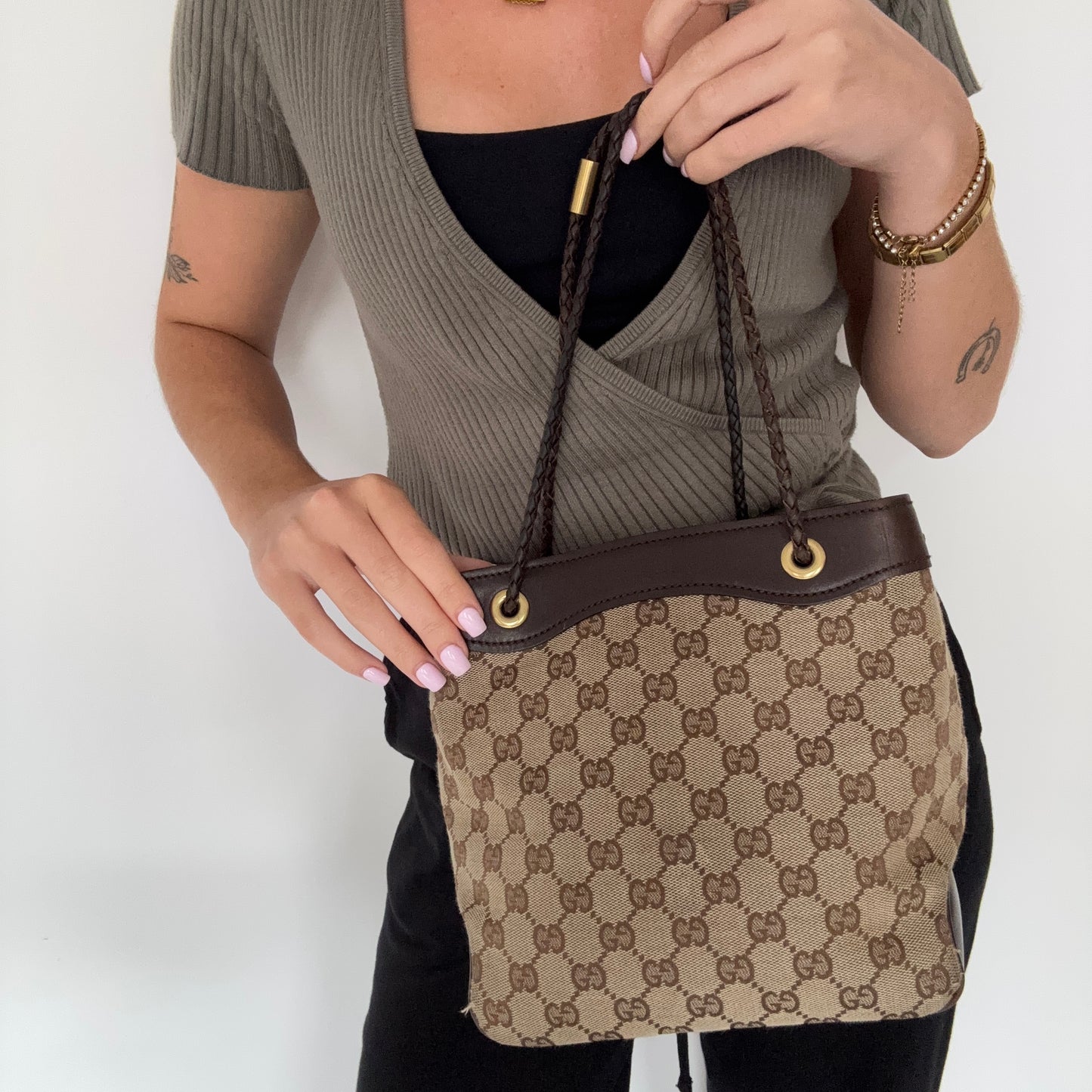 Gucci Shoulder Bag GG Canvas and Ebene Leather