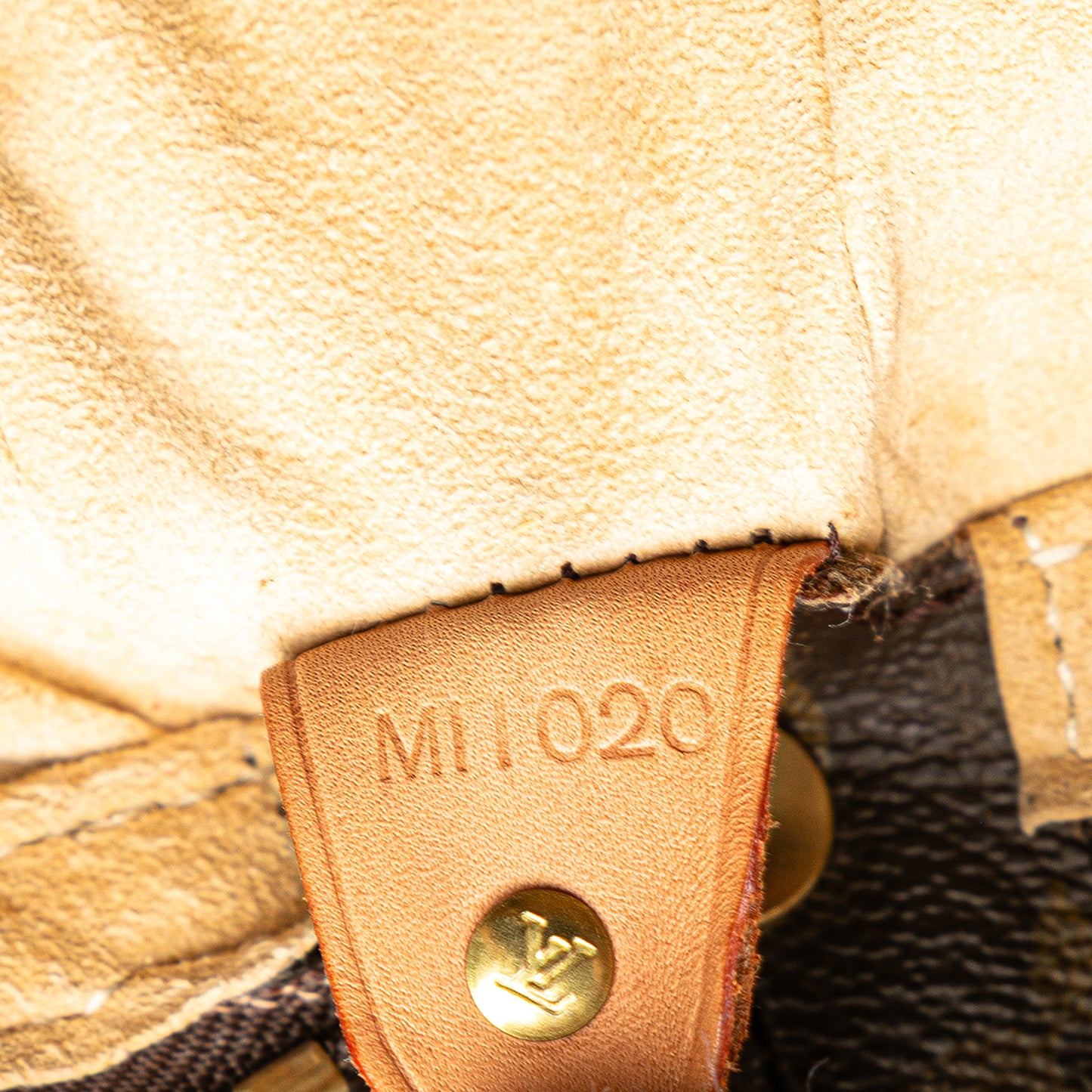 Monogram Looping GM Image# 7