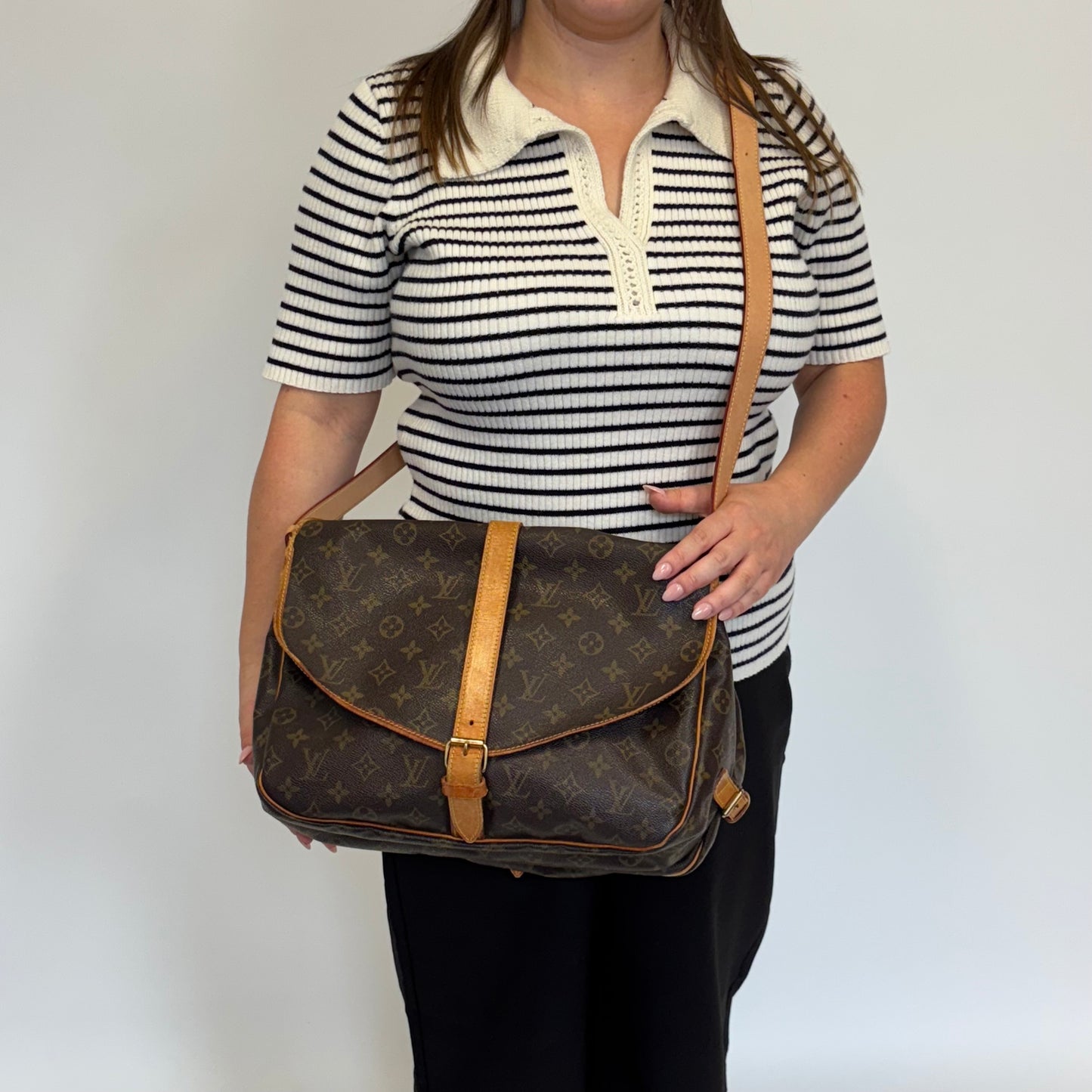 Louis Vuitton Samur 35 Vintage Monogram AR0994 (New Strap Added By LV)