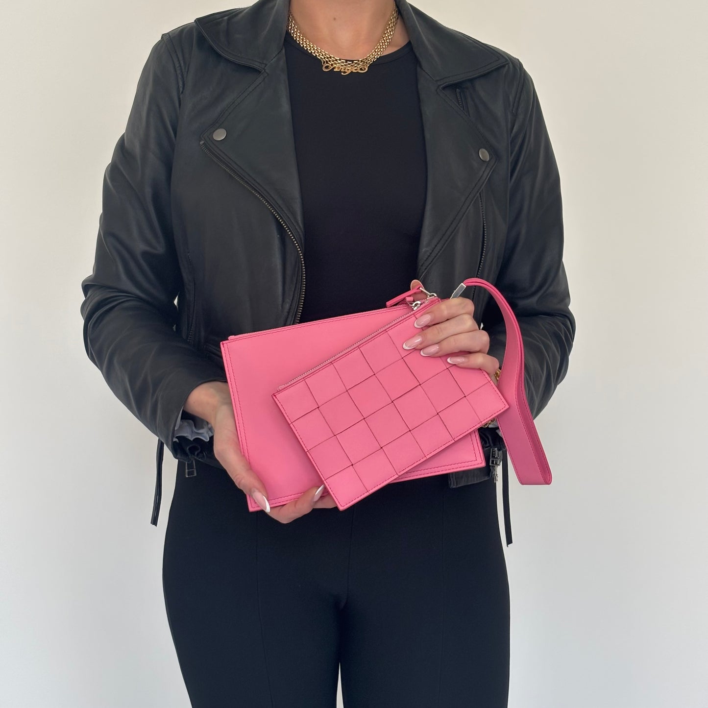Bottega Veneta Maxi Intrecciato Pouch Rosa