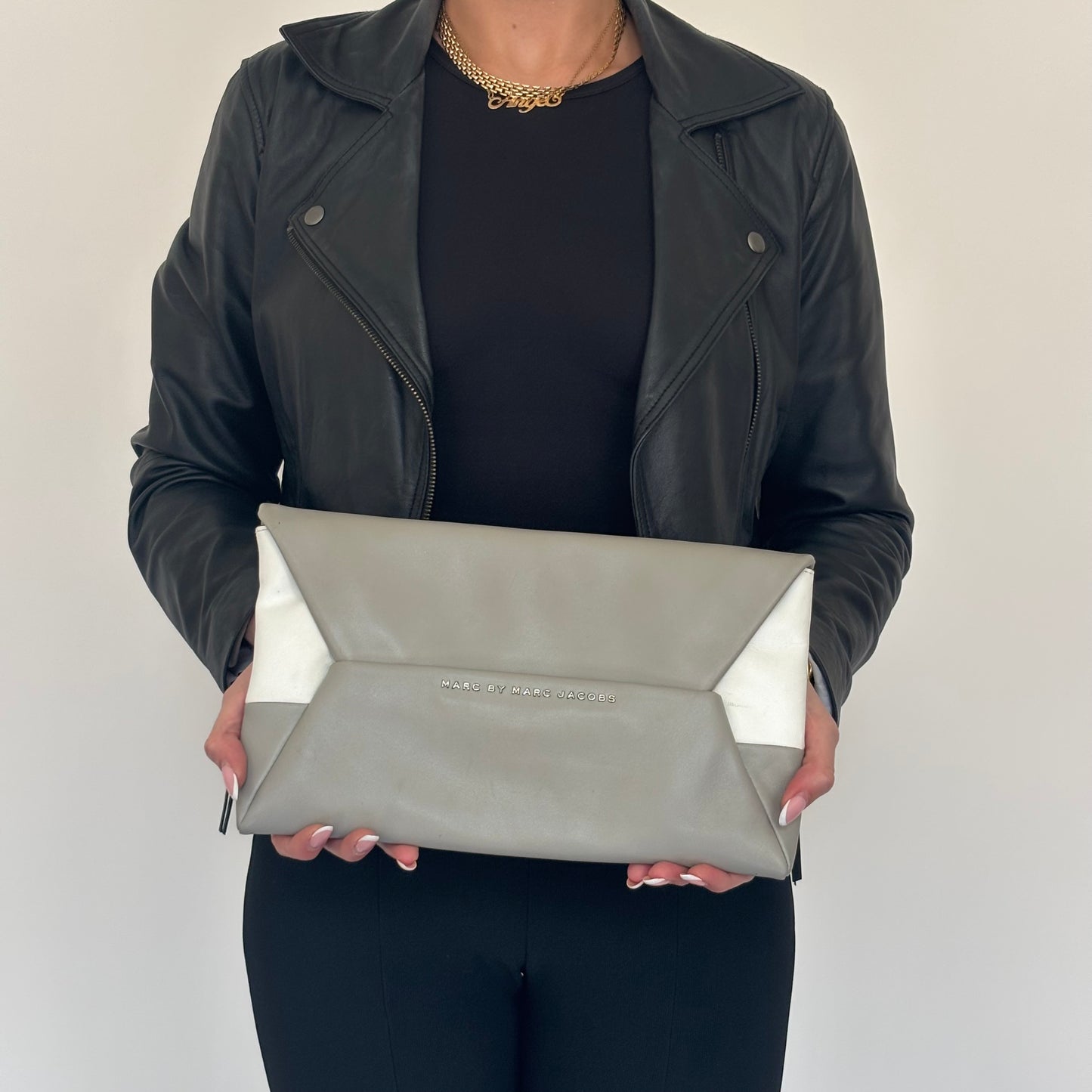 Marc By Marc Jacobs Envelope Clutch Grey & White Long