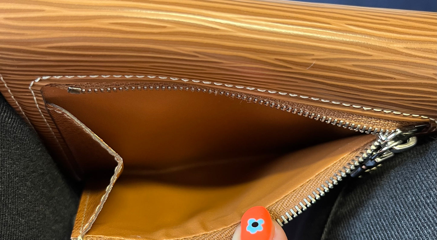 Louis Vuitton Tan Epi Leather Koala Wallet SR0096