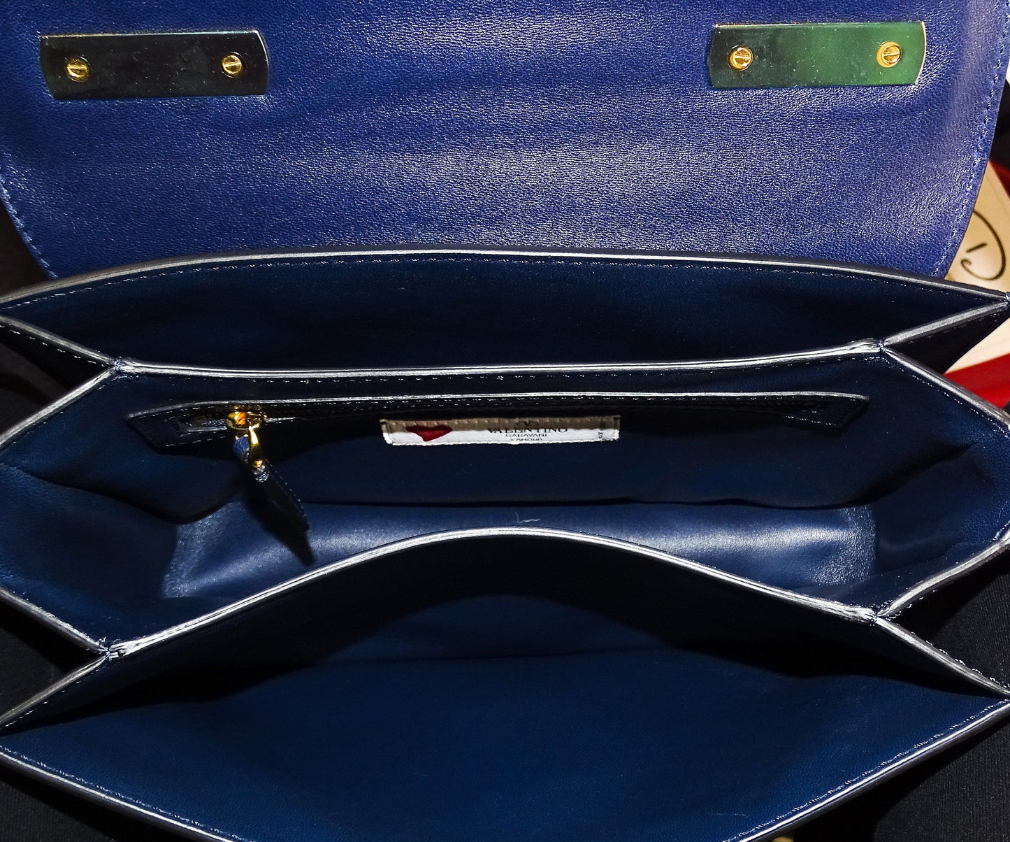 Valentino Garavani Marine L'Amour Collection Shoulder Bag RRP €1750 Bags Valentino
