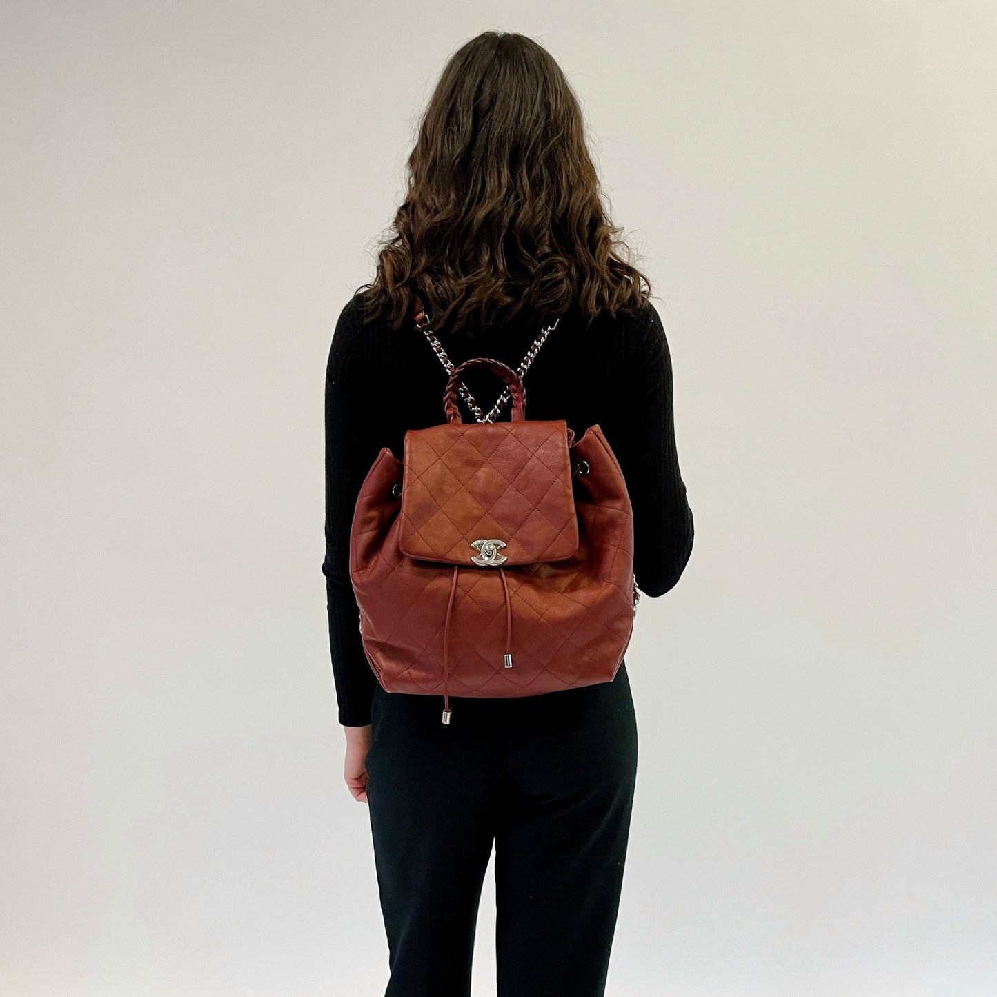 Sac à dos Chanel en caviar bordeaux à poignée tressée Collection Croisière 2018