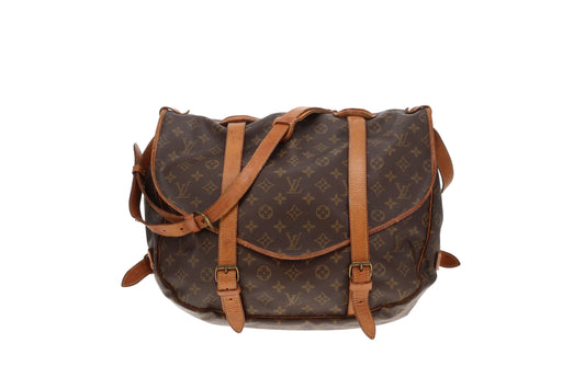 Louis Vuitton Saumur 35 AR9002