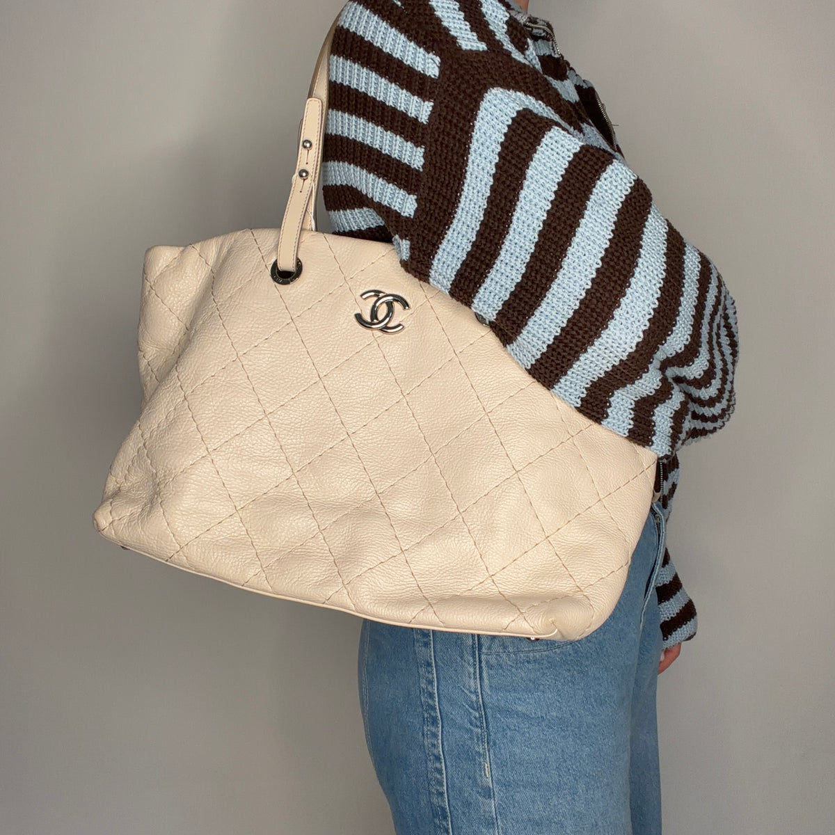 Chanel On The Road Tote Bag Ivory SHW 2011