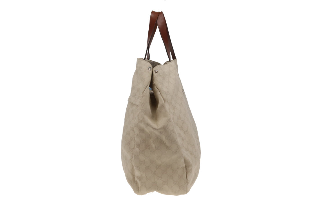 Gucci Emblem XL Shopper Tote In White GG Canvas