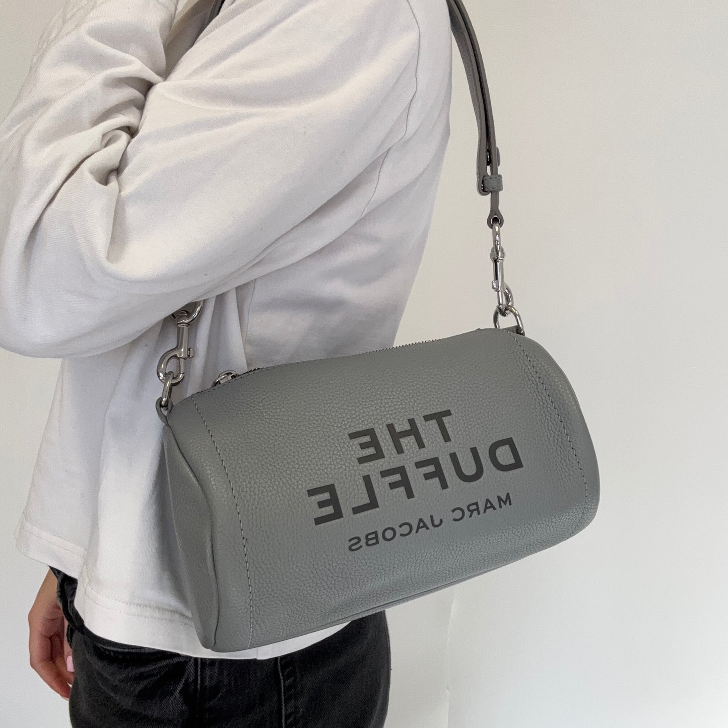 Marc Jacobs The Duffle Bag Grey