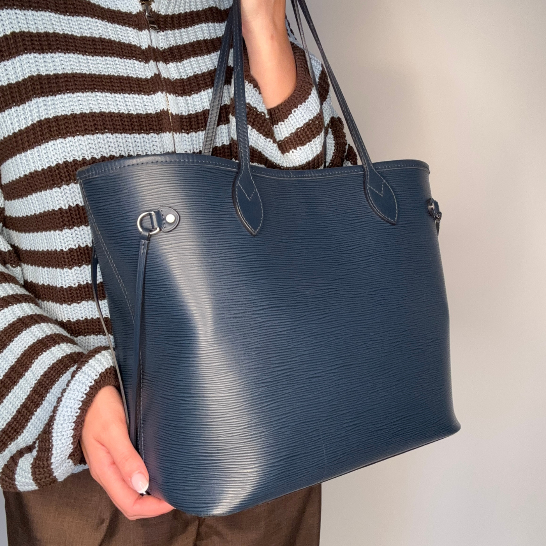 Louis Vuitton Neverfull MM Epi Leather Indigo CA2113