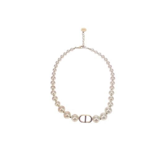Dior White Resin Pearls and Goldtone 30 Montaigne Choker