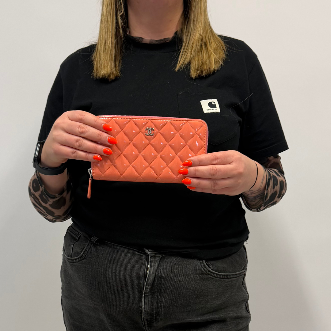 Chanel Classic Zipped wallet Long Patent Coral 2015/16