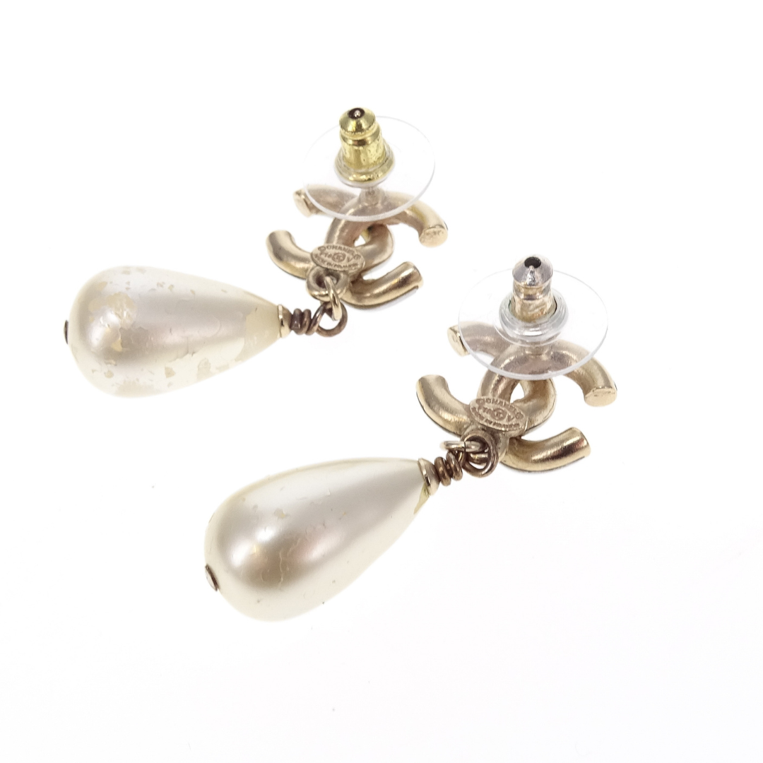 Chanel CC and Pearl Drop Earrings 2018