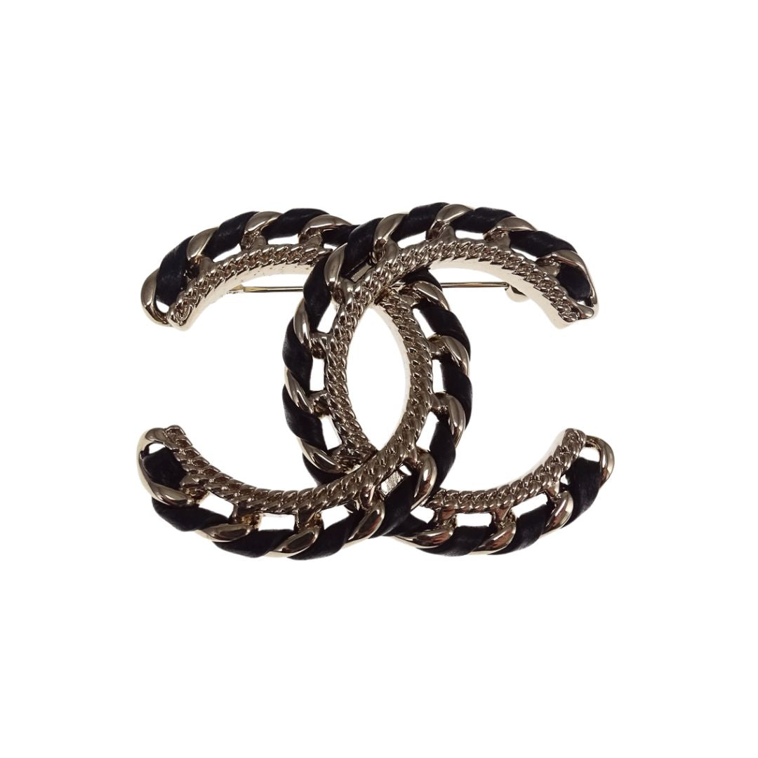 Chanel CC Brooch Leather Woven Goldtone 2026