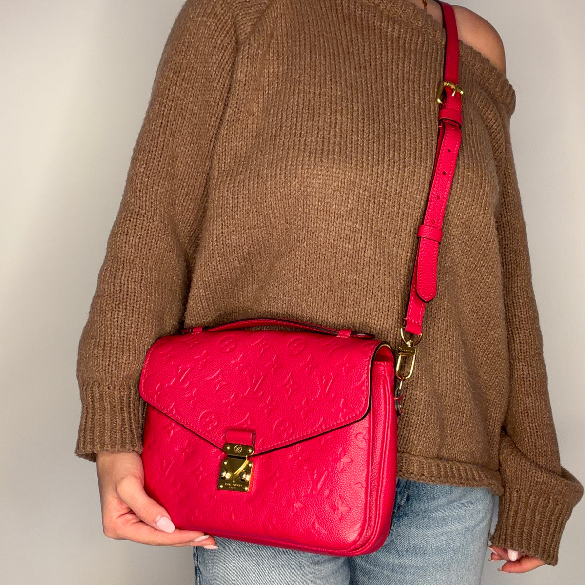 Louis Vuitton Pochette Metis Freesia Empreinte Leather Du1178