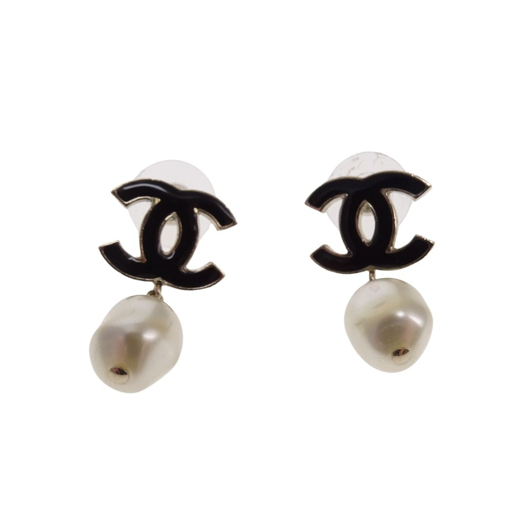 Chanel CC Gold & Black With Costume Pearl Dangle Earrings B13