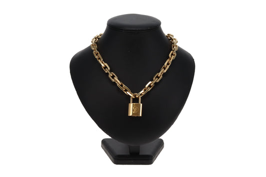 Louis Vuitton LV Edge Cadena Necklace Gold Gone Metal
