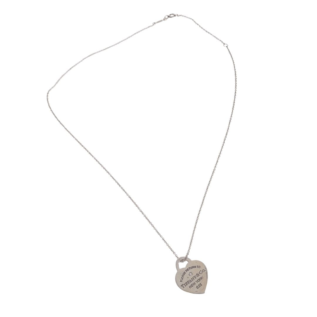 Tiffany & Co Heart Tag Pendant in Silver, Medium RTT