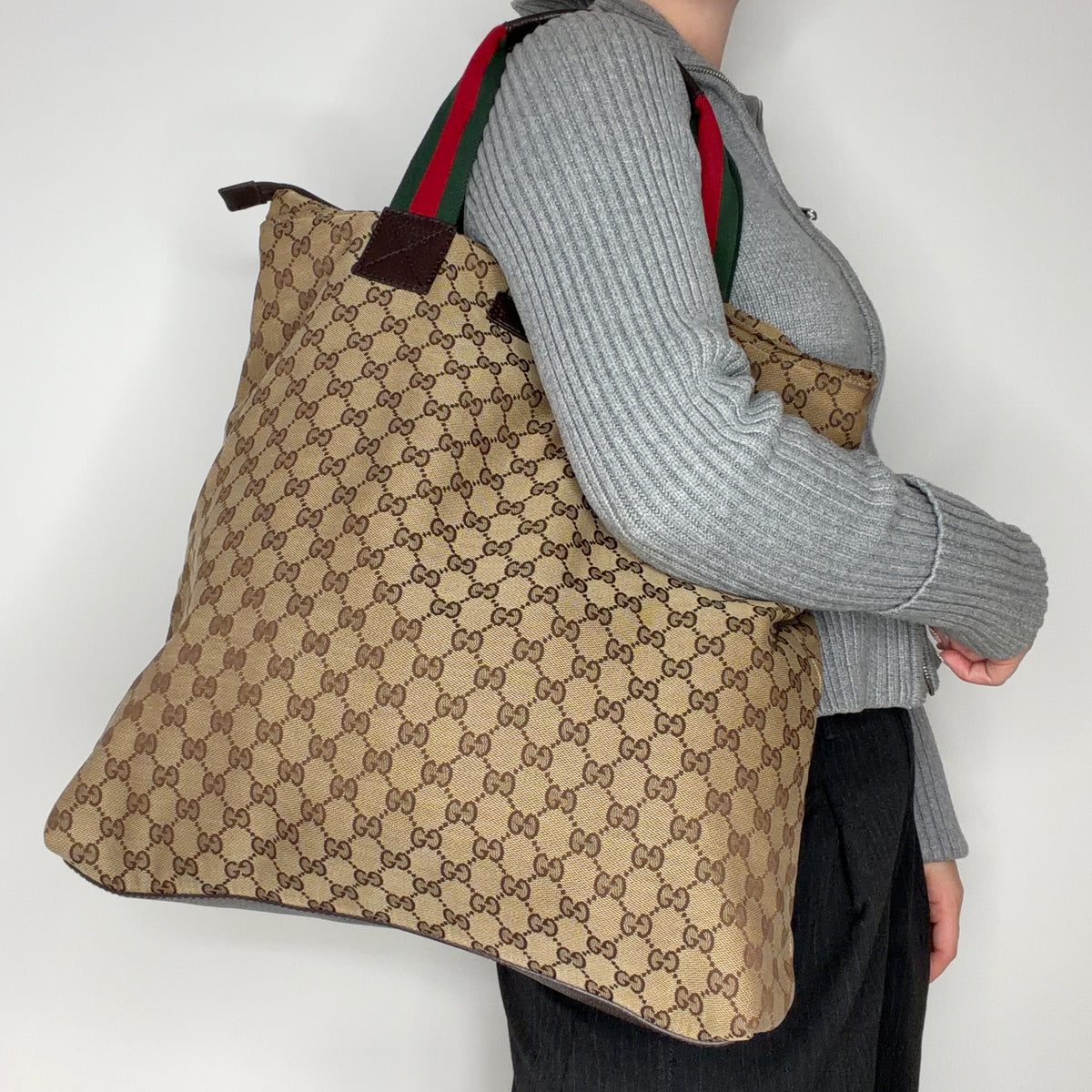 Gucci GG Web Detail North South Shopper Soft Zipped