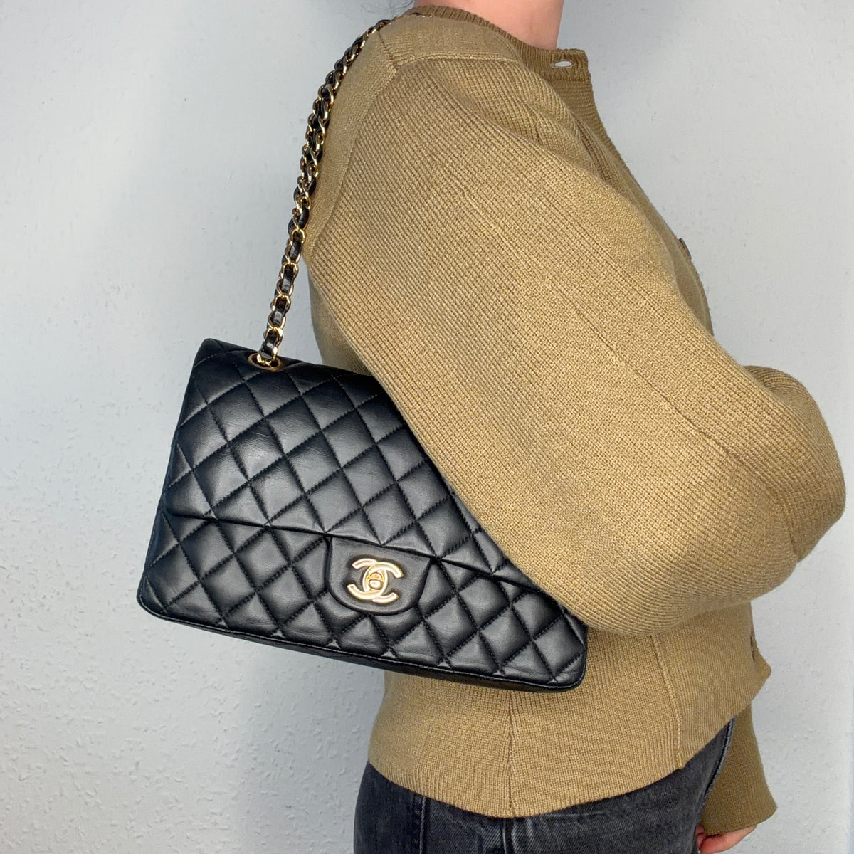 Chanel Classic Double Flap Medium Black Lambskin/Gold HW 2018
