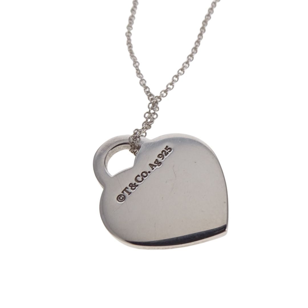 Tiffany & Co Heart Tag Pendant in Silver, Medium RTT