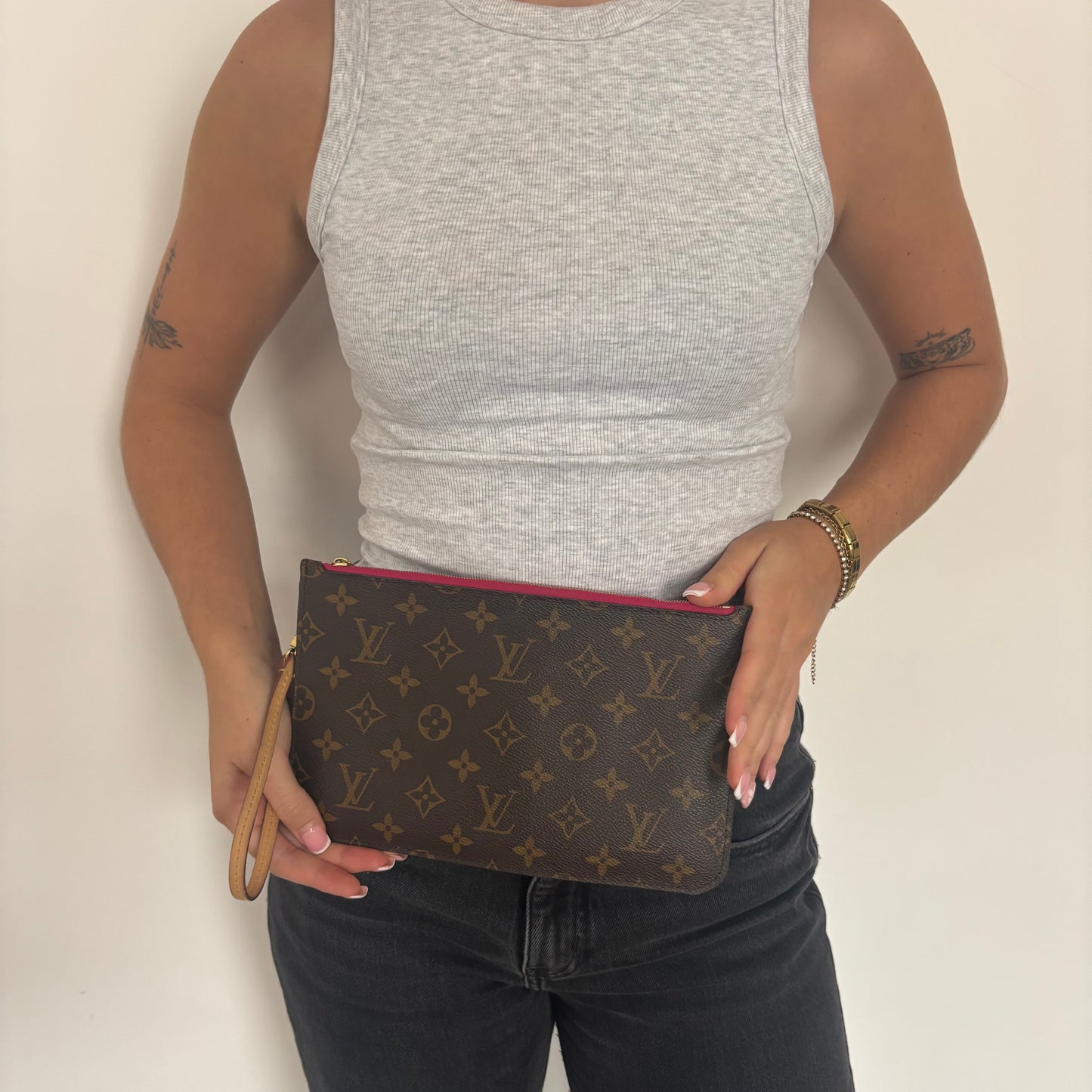Louis Vuitton Neverfull Pochette Monogram & Fuschia CA3177