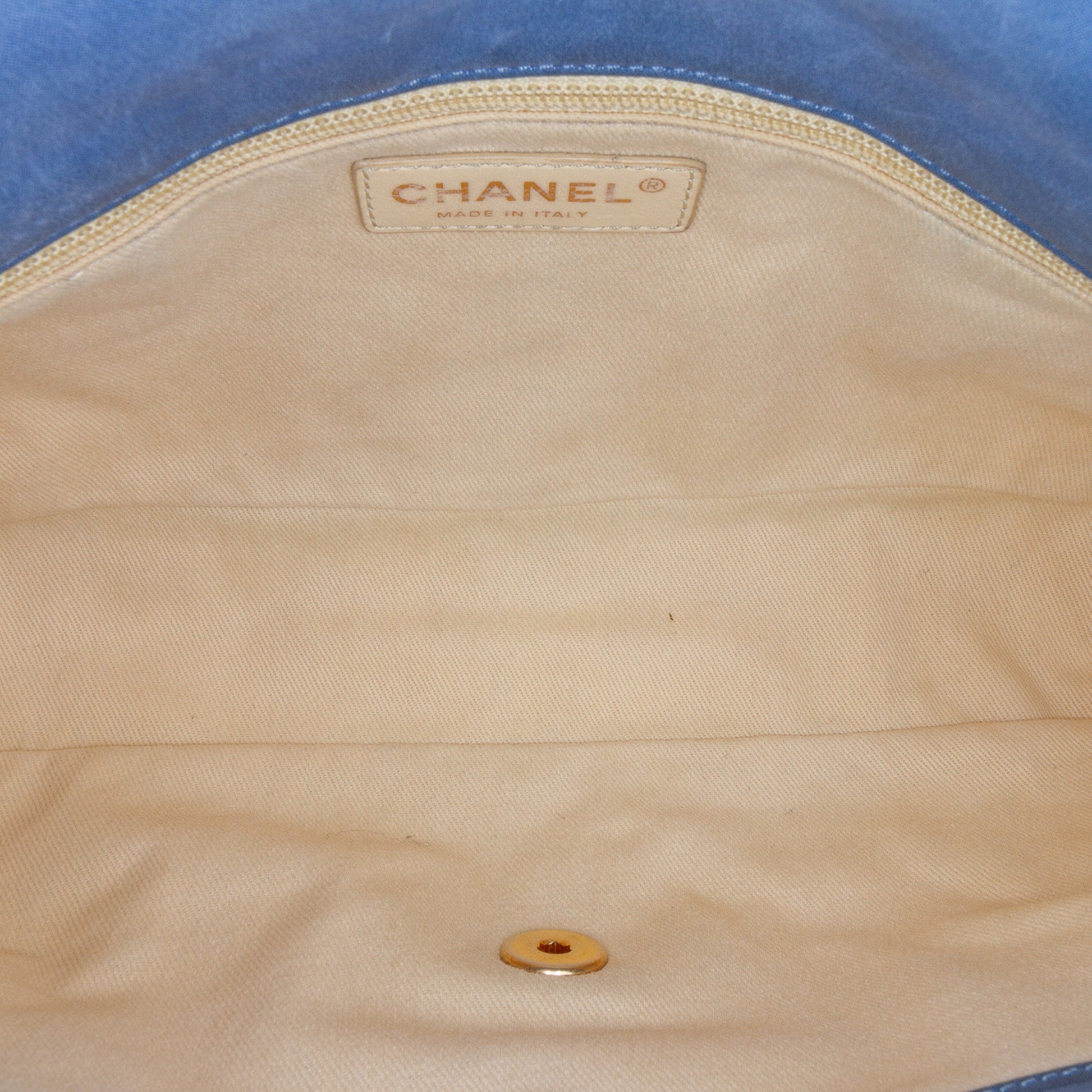 Large Iridescent Calfskin Chic Quilt Flap Image# 4