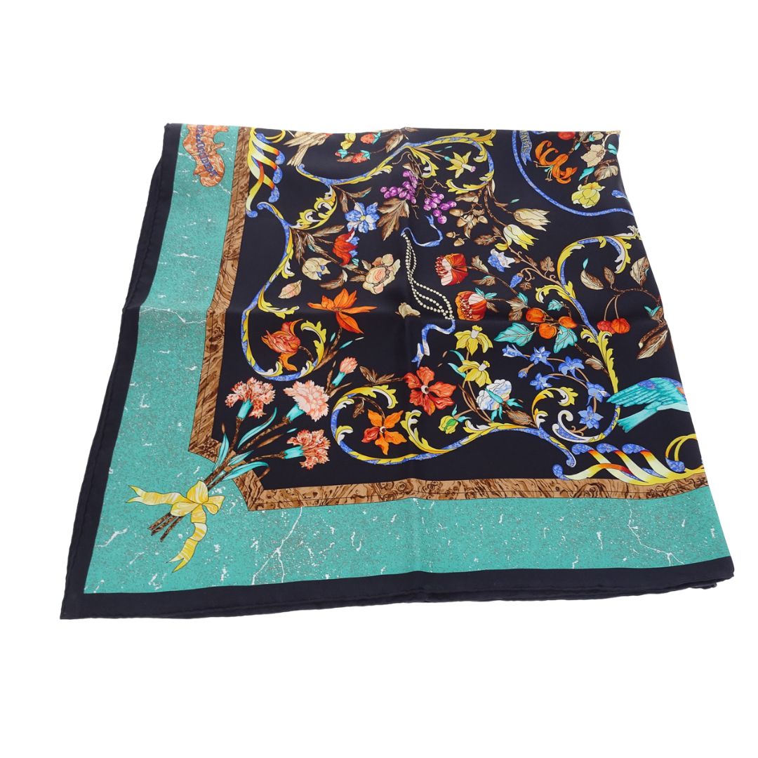 Hermes Pierres d'Orient et d'Occident Scarf 90 100% Silk