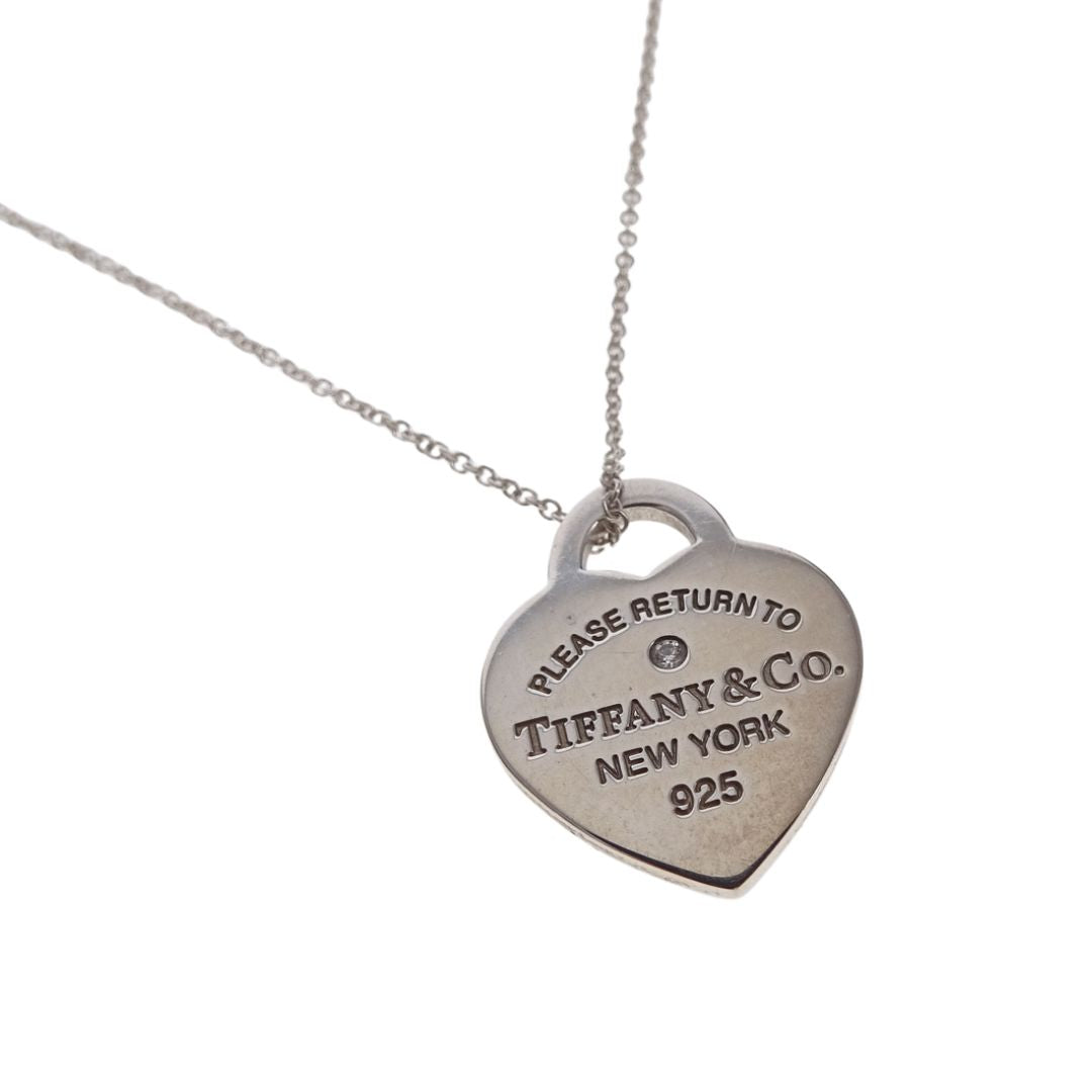 Tiffany & Co Heart Tag Pendant in Silver, Medium RTT