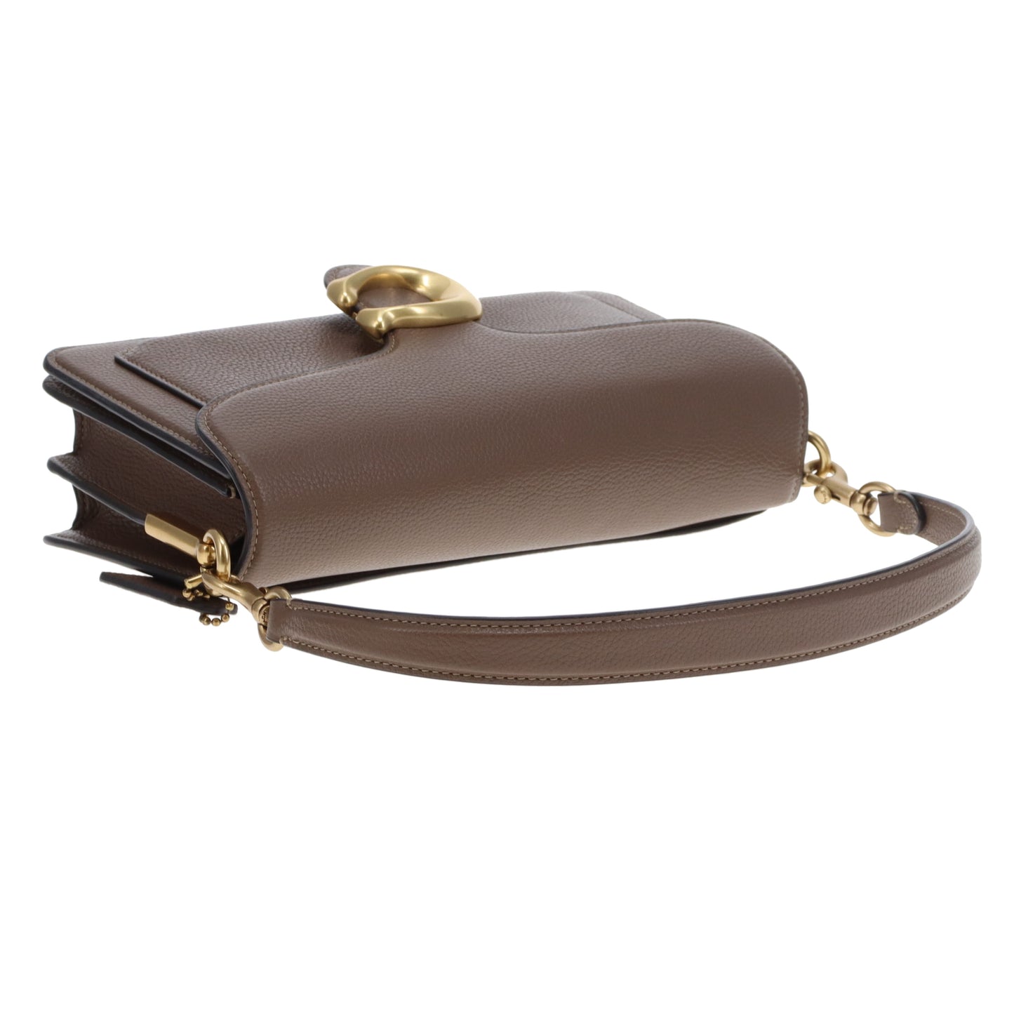 Sac Tabby 26 Coach en cuir taupe avec ferrures dorées