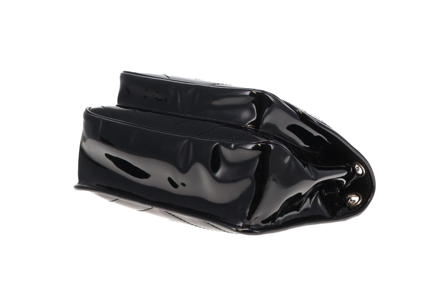 Saint Laurent All Black Patent Leather SHW Medium Niki 2023
