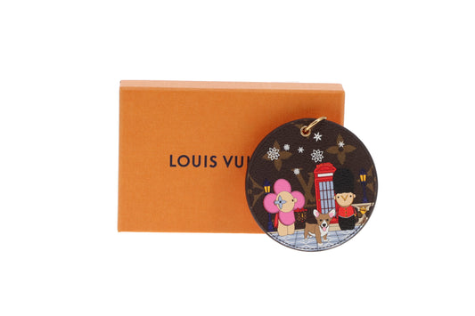 Louis Vuitton Vivienne In London Key Charm