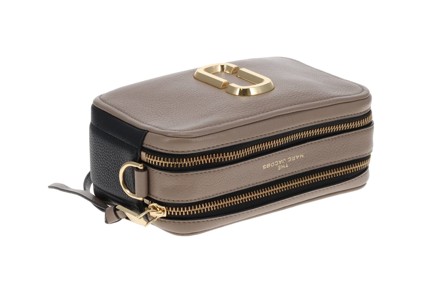 Marc Jacobs Softshot 21 Cement and Black