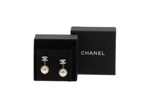 Chanel Earrings Mini CC and Pearl Drop 2020