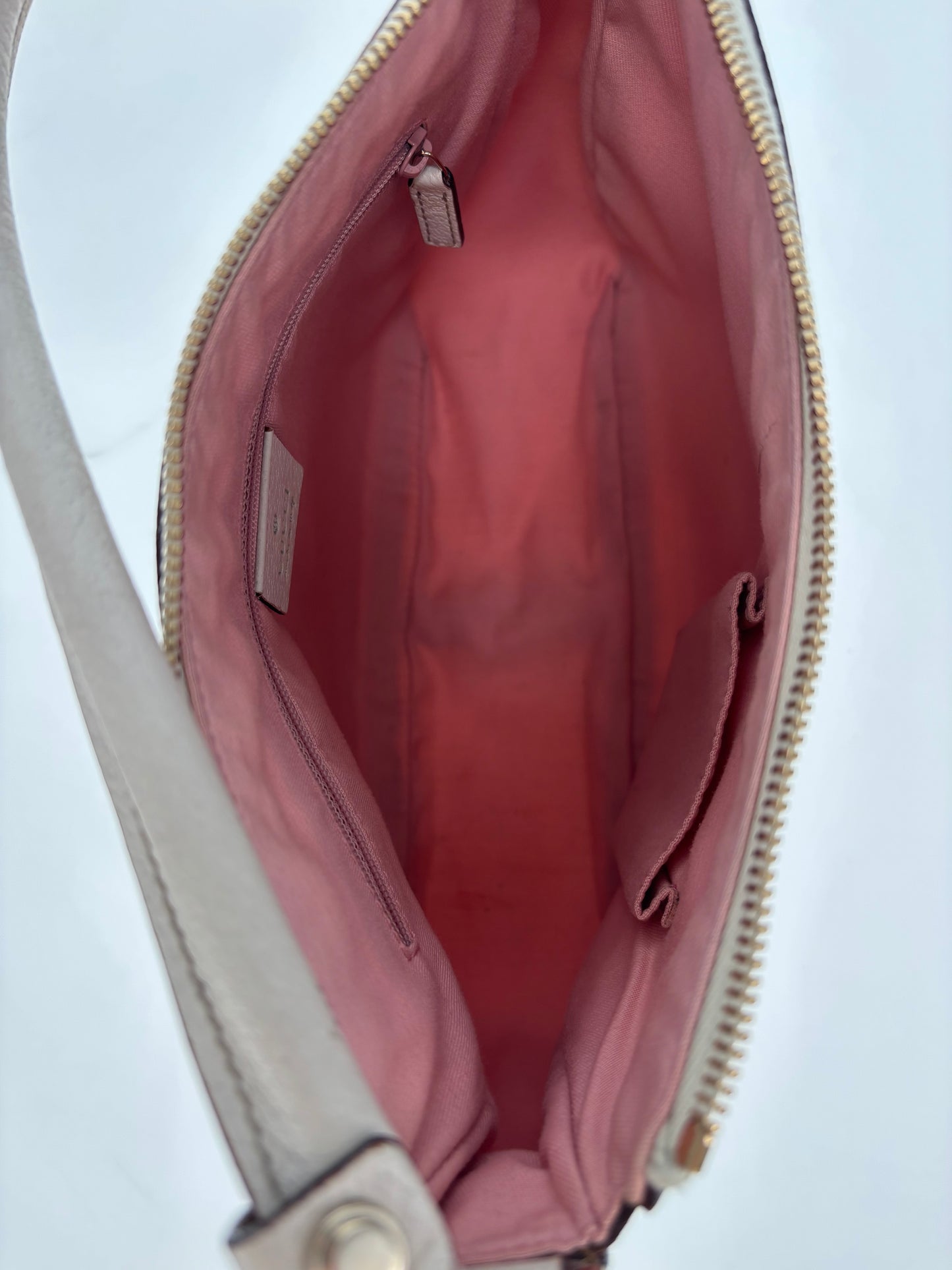 Gucci Shoulder Bag Pink GG Canvas