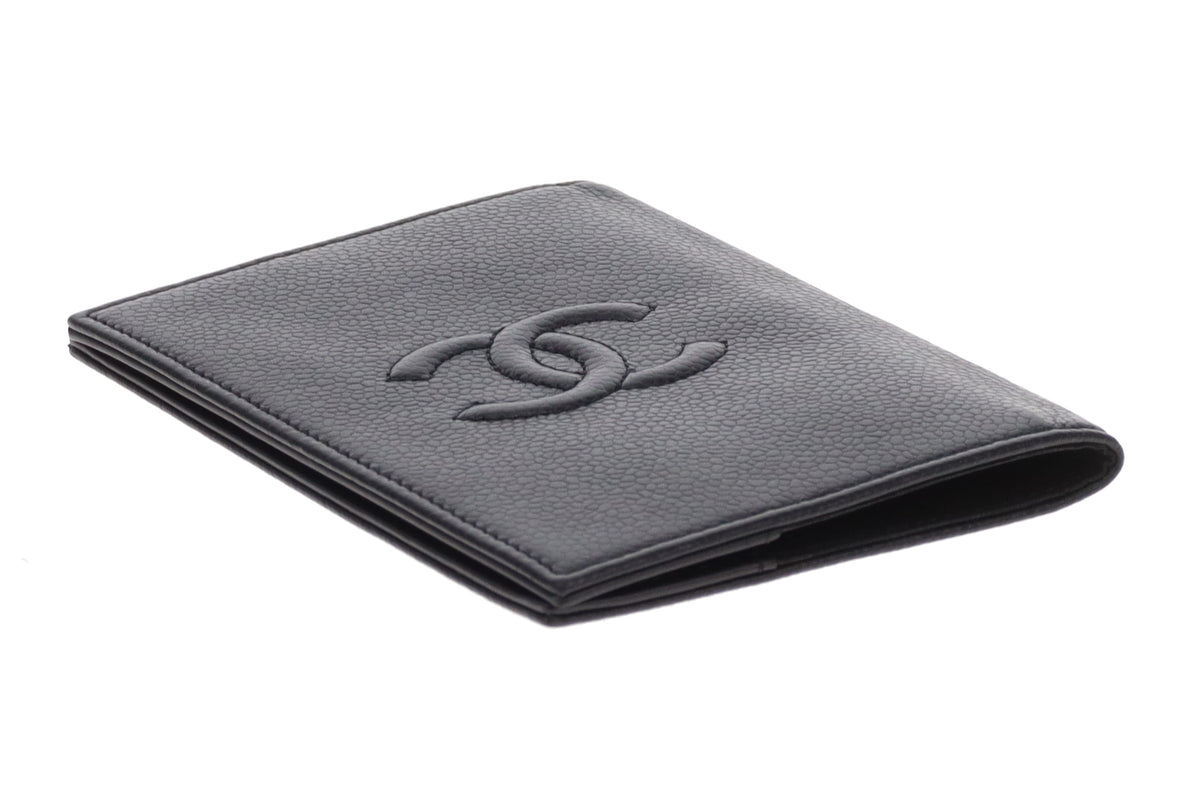 Chanel Passport Case Black Caviar Leather 2013/14 – Designer  display picture 2