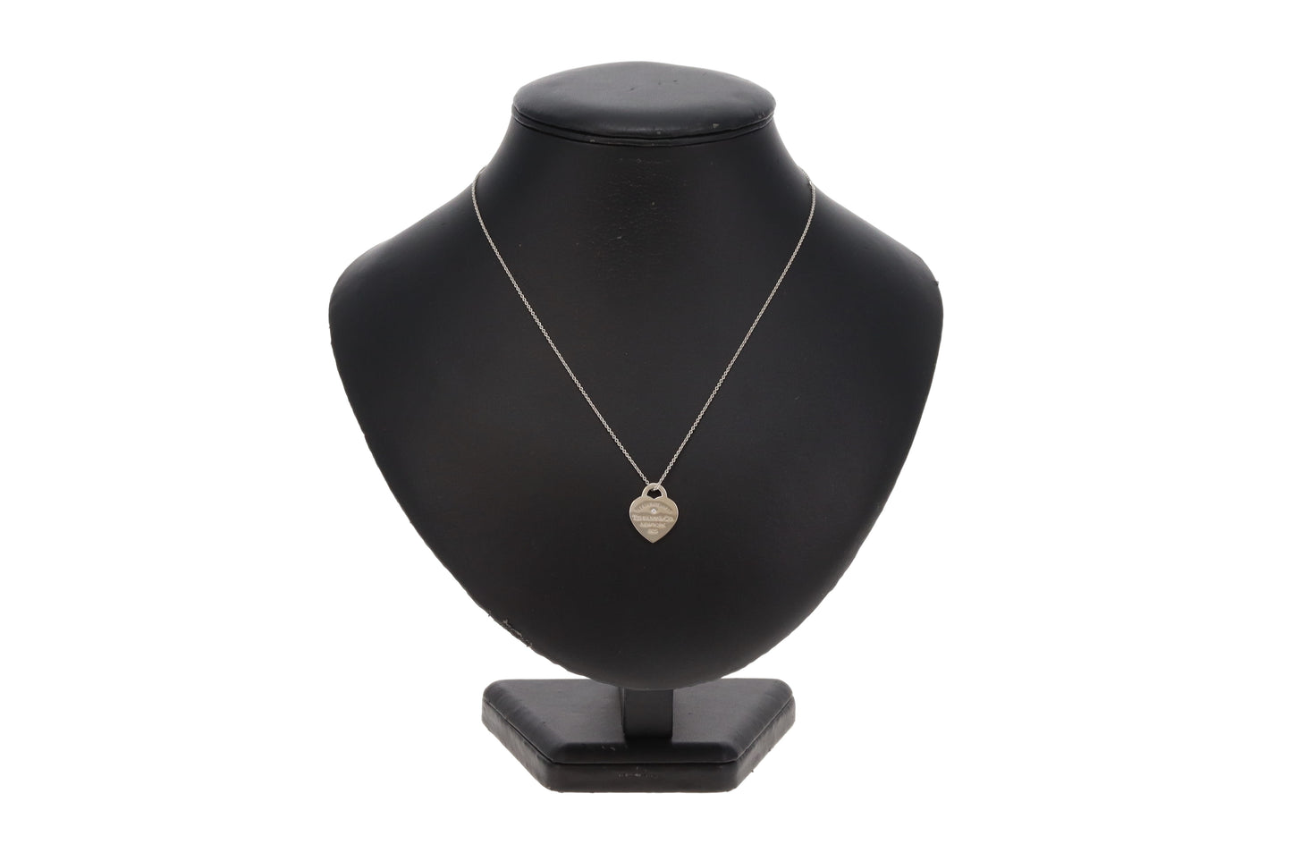 Tiffany & Co Heart Tag Pendant in Silver, Medium RTT