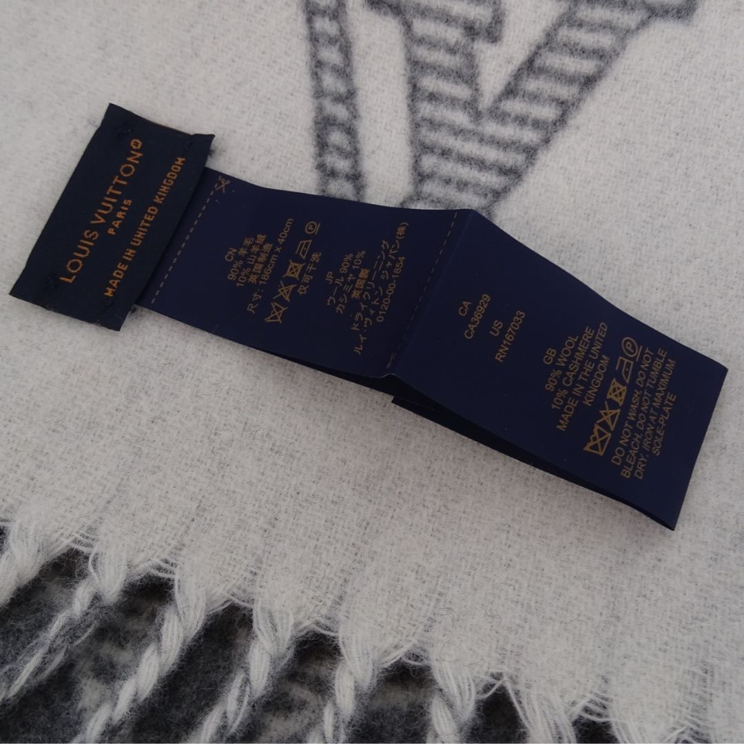 Louis Vuitton Shadow Scarf Grey 90% Wool 10% Cashmere