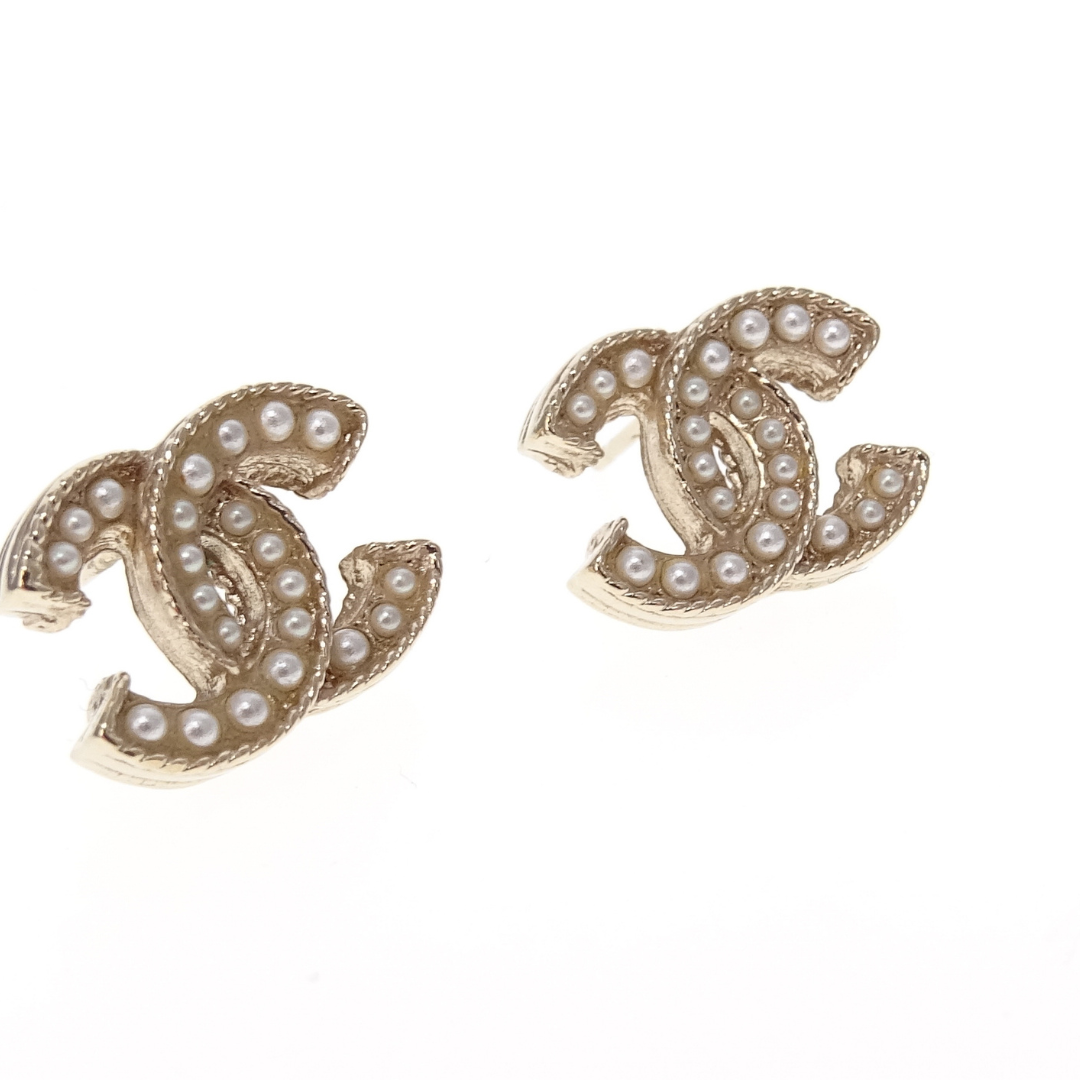 Chanel Costume Pearl CC Earrings In Pale Gold 2019C