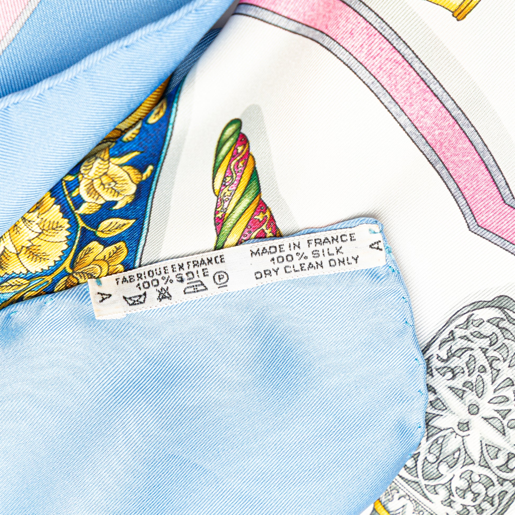 Qu Importe Le Flacon Silk Scarf Image# 5