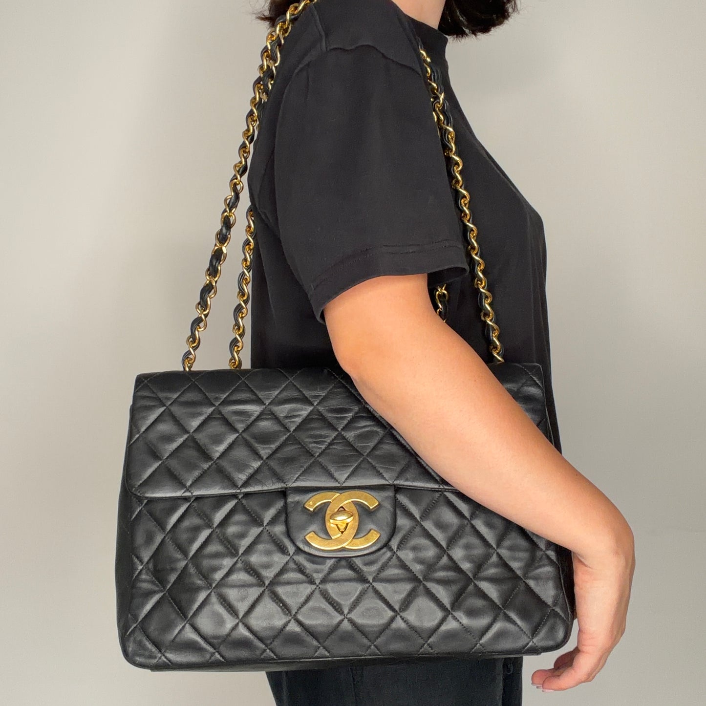 Chanel Classic Jumbo Single Flap Vintage Black GHW 94/96