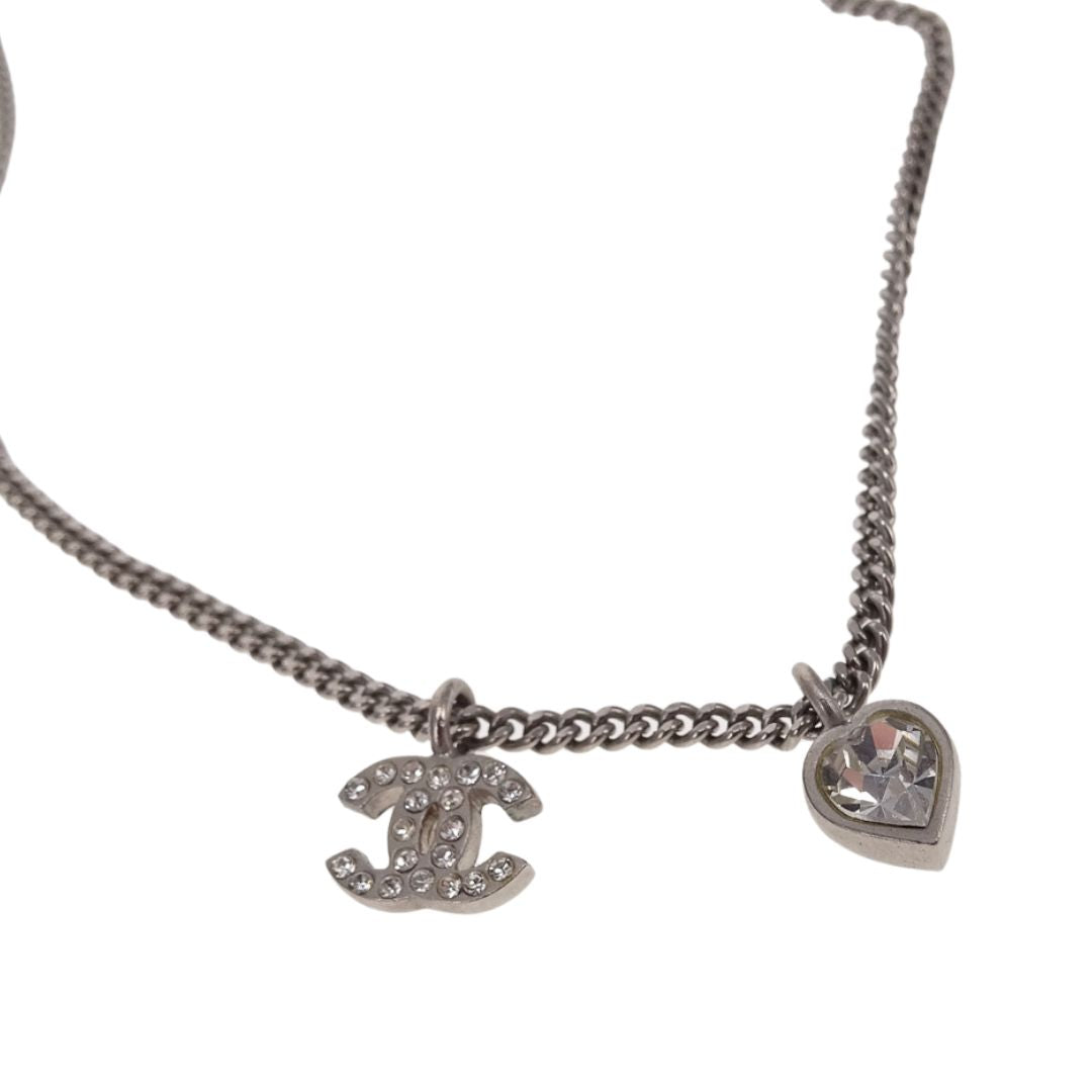 Collier Chanel mini charms CC et cœur 2010