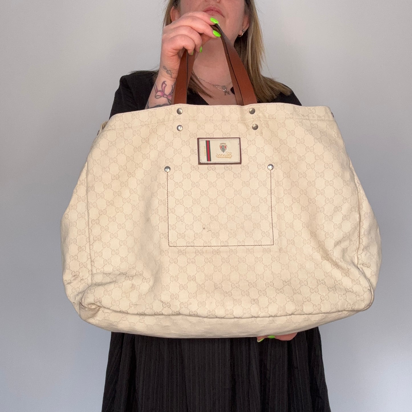 Gucci Emblem XL Shopper Tote In White GG Canvas