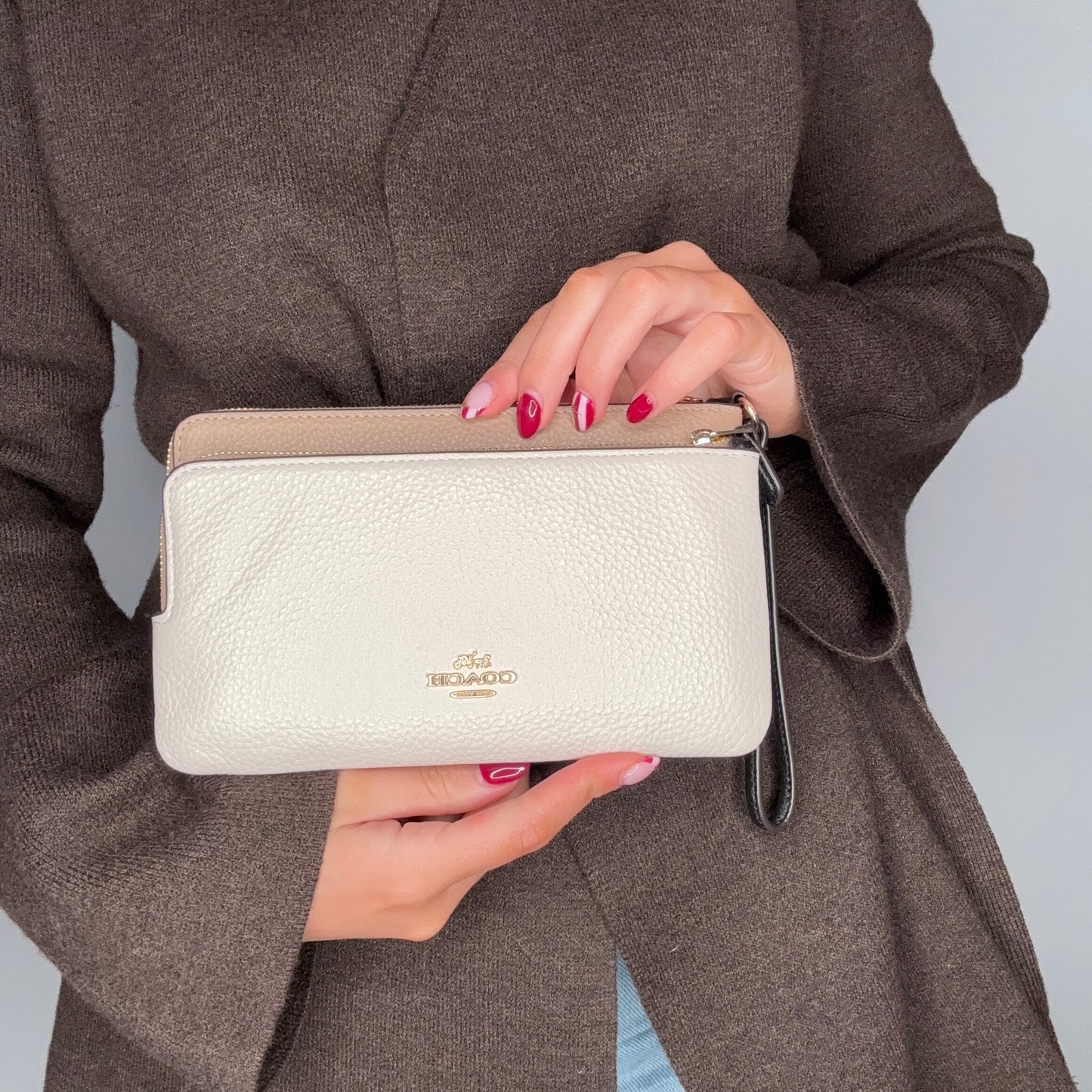 Coach Double Zip Pouch Wristley Beige & Chalk