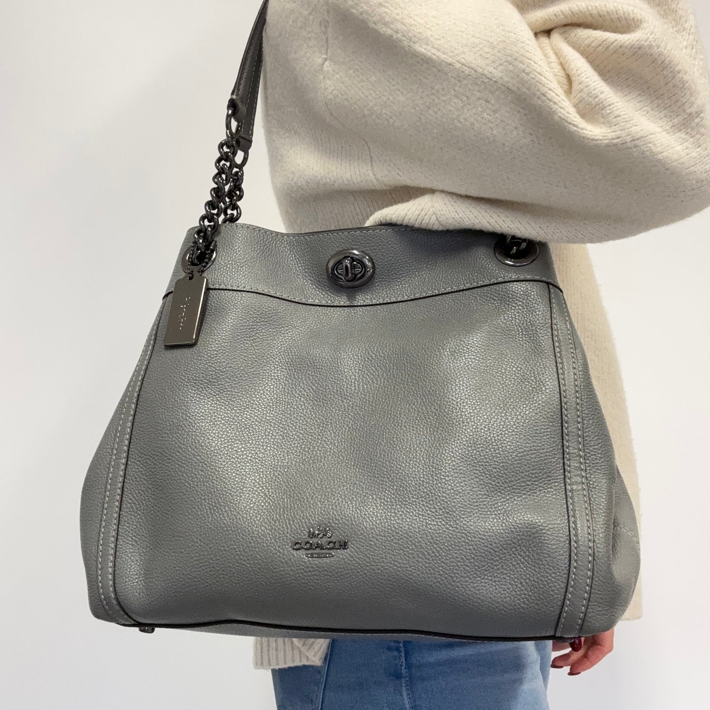 Coach Edie Turnlock In Grey