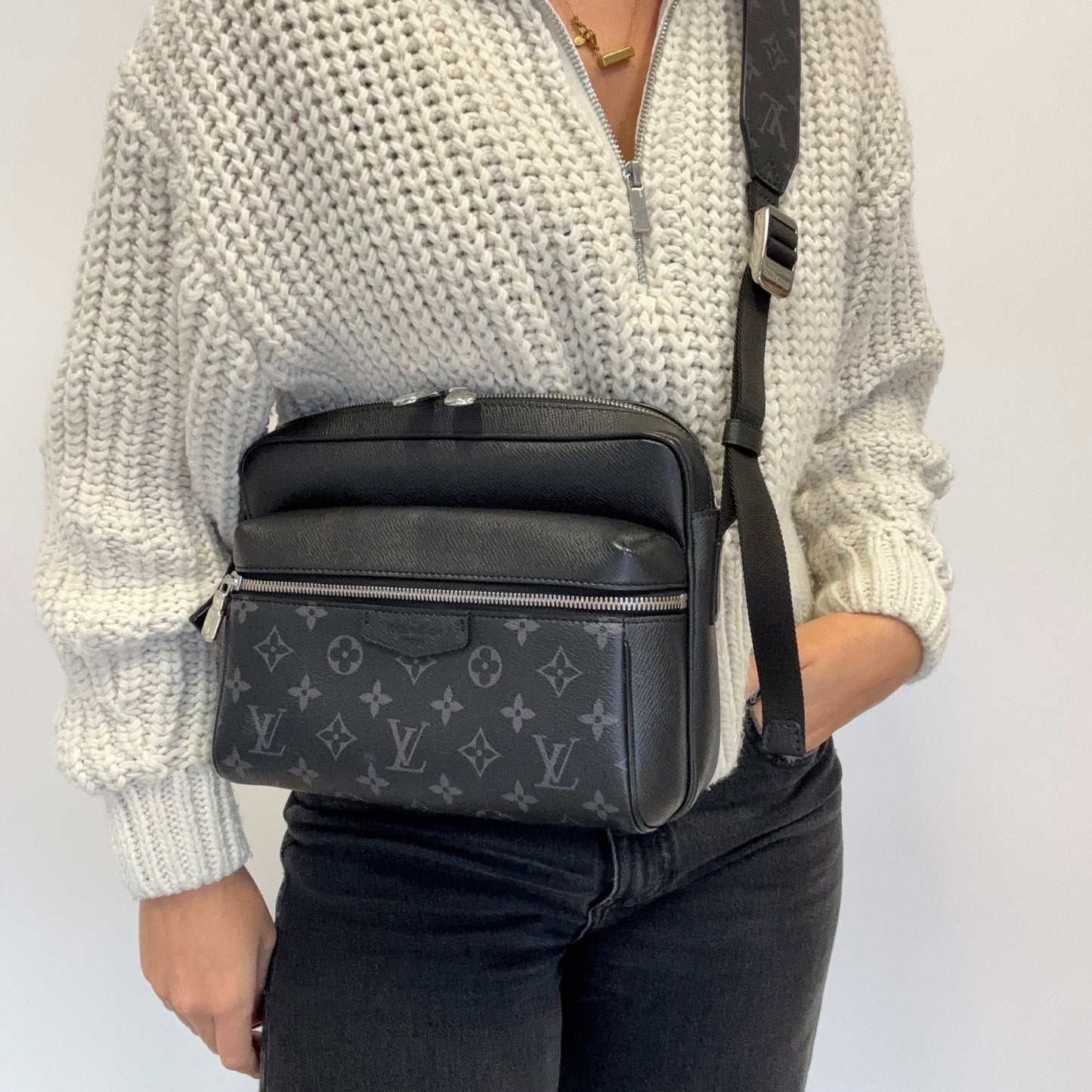 Louis Vuitton Outdoor Messenger Bag In Taiga Monogram Eclipse (NFID)