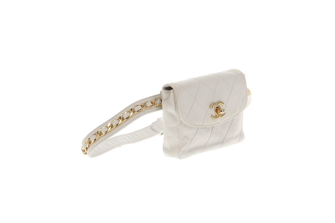 Chanel Vintage White Diamond Stitch Waist Bag