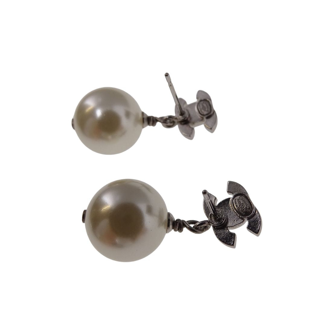 Chanel Earrings Mini CC and Pearl Drop 2020