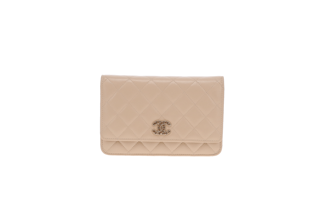 Chanel Wallet on Chain with CC Heart Strass Detail SS25 (NFID)