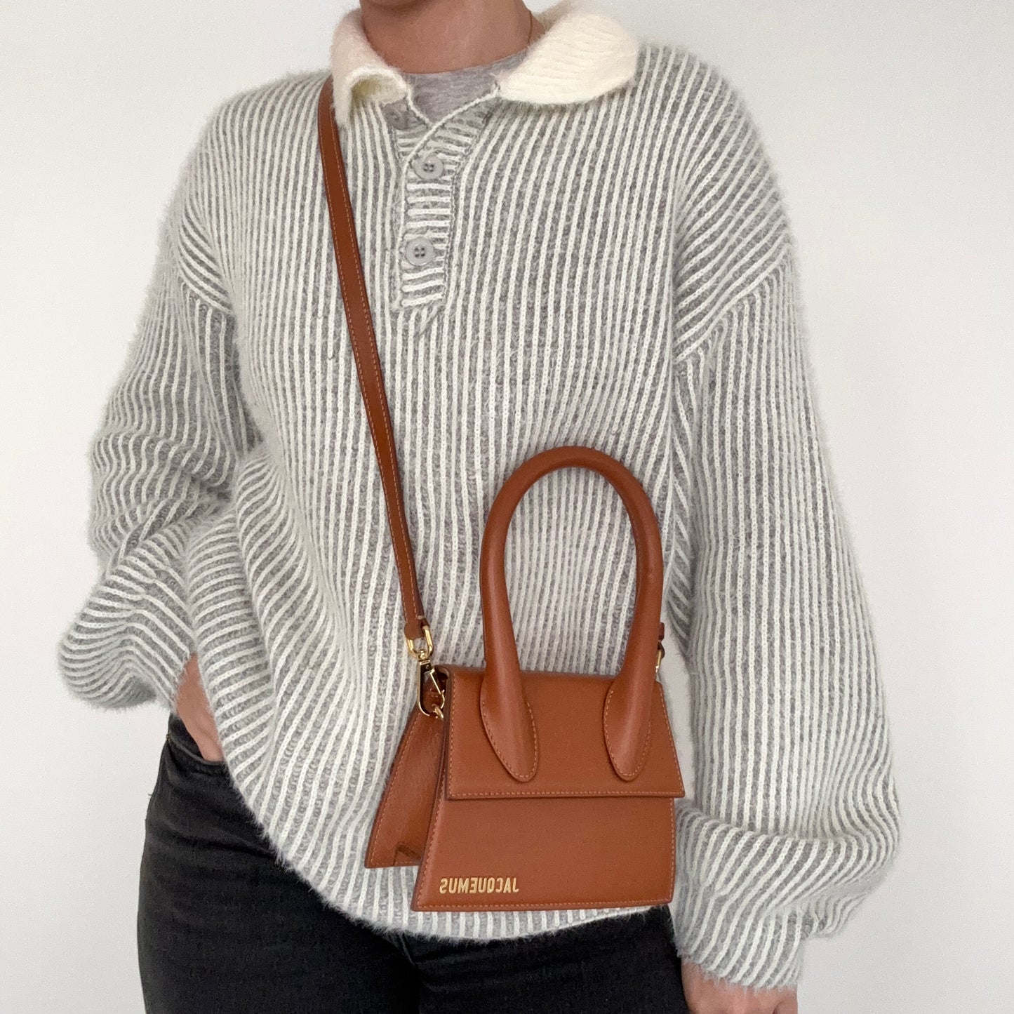 Jacquemus Le Chiquito Moyen Tan