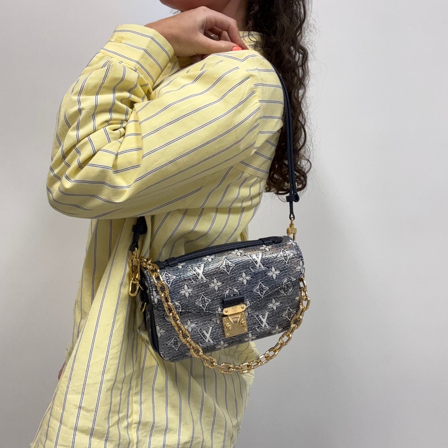 Louis Vuitton Metis East West Monoglam Bleu (NFID)